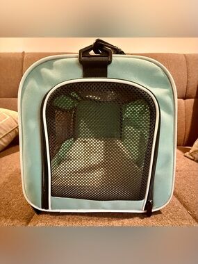Dog/cat carrier